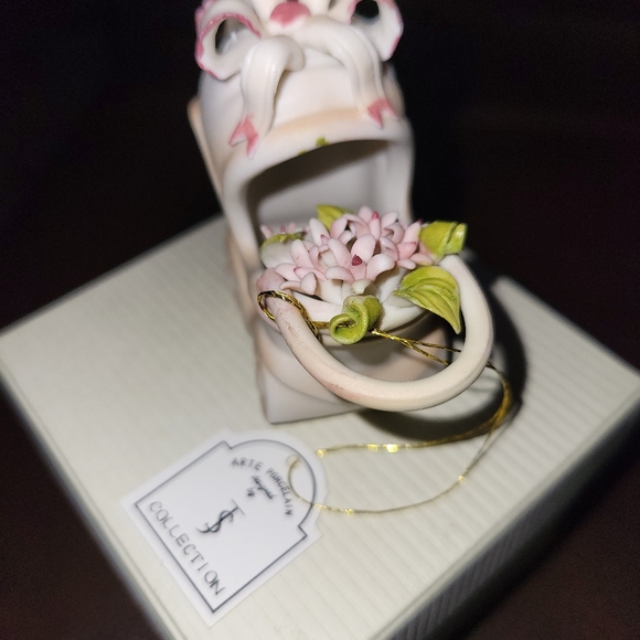 Baby carriage keepsake. - Picture 2 of 2